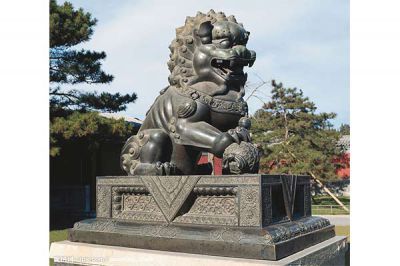 獅子雕塑-公園景區(qū)戶(hù)外大型仿真動(dòng)物青石石雕獅子雕塑