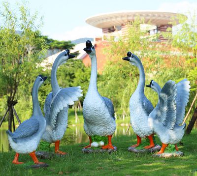 養(yǎng)殖場玻璃鋼仿真，彩繪天鵝雕塑